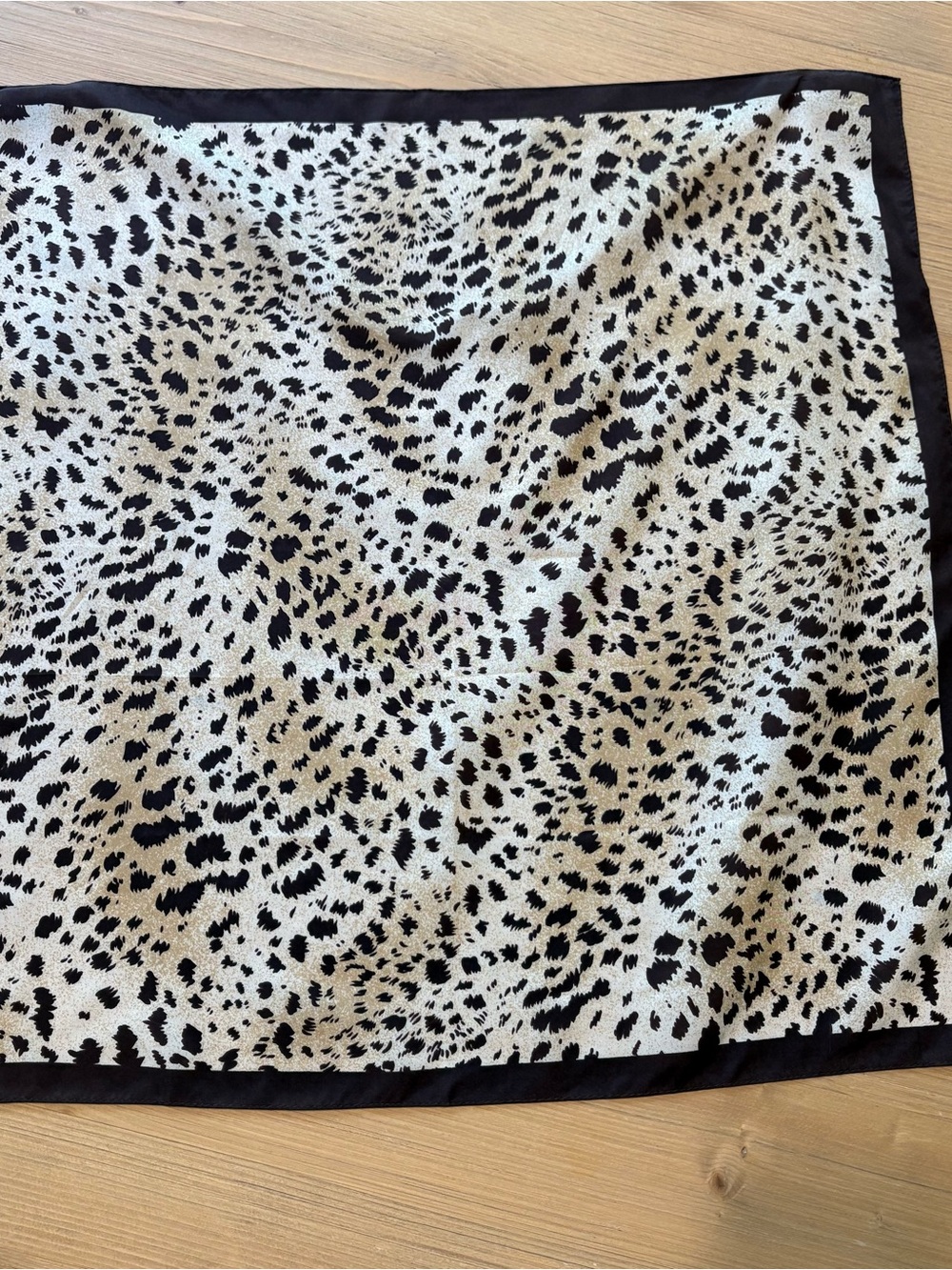 BCBGMaxAzria Black and Cream Leopard Animal Spot Scarf